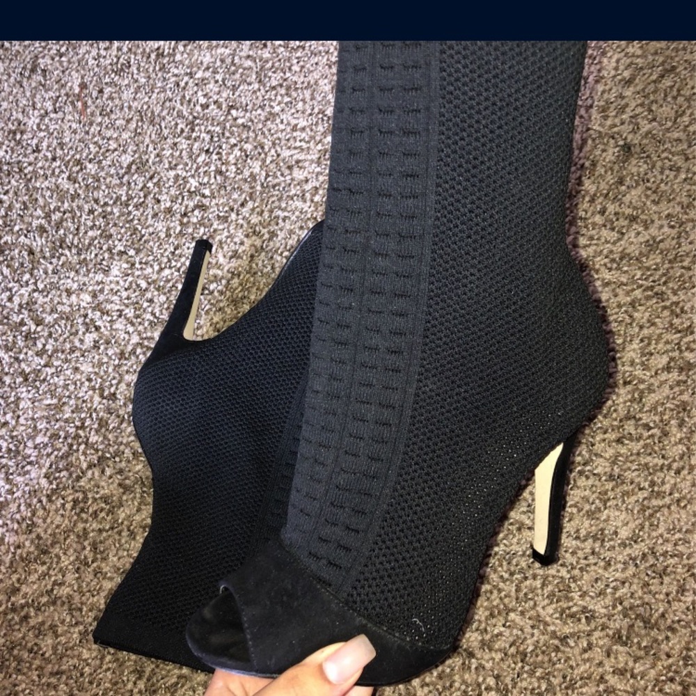 Call it Spring heels - Picture 2 of 2